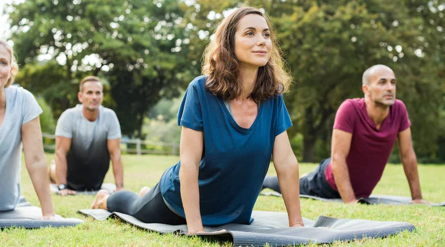 What is Light Bladder Leakage, its Causes & Treatments?
